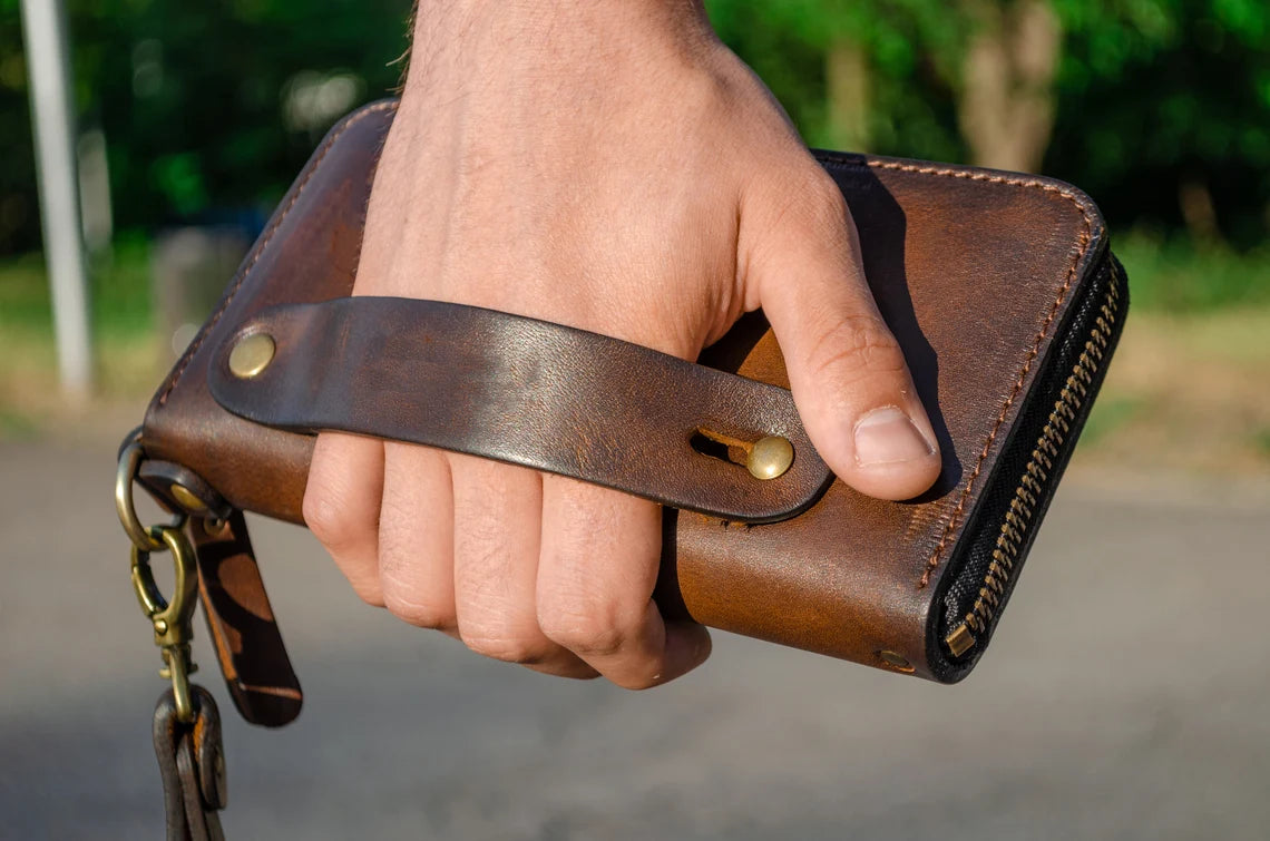 Sovereign Prestige Handcrafted Leather Zip Wallet