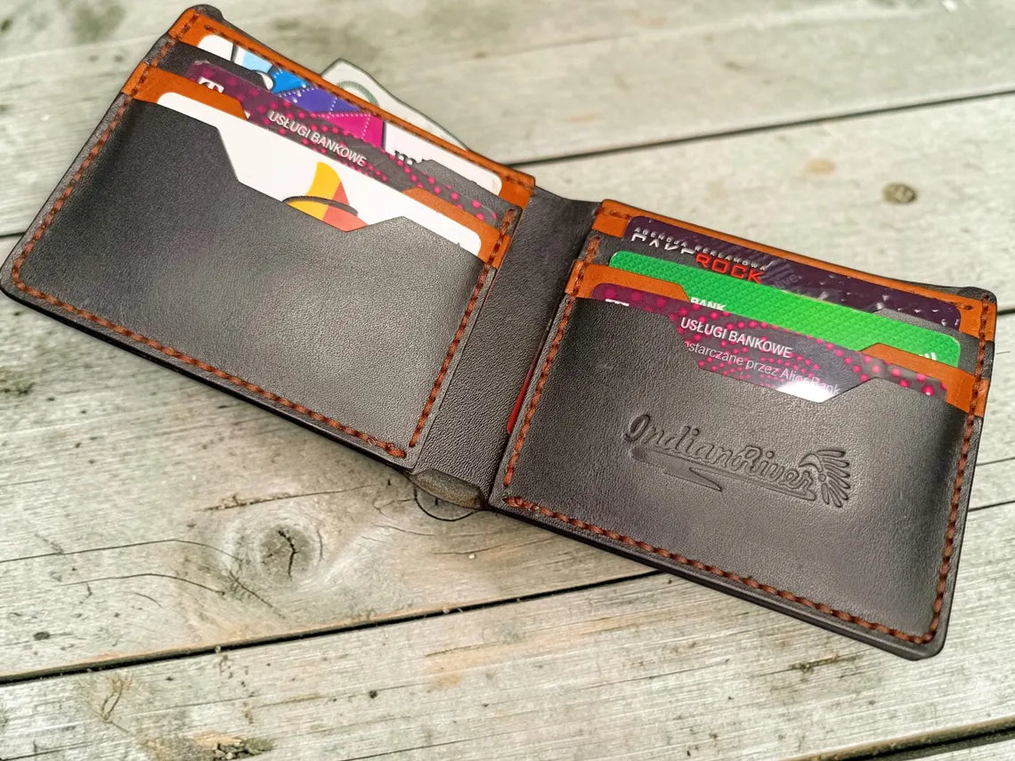 Vintage Sovereign Handcrafted Leather Bifold Wallet